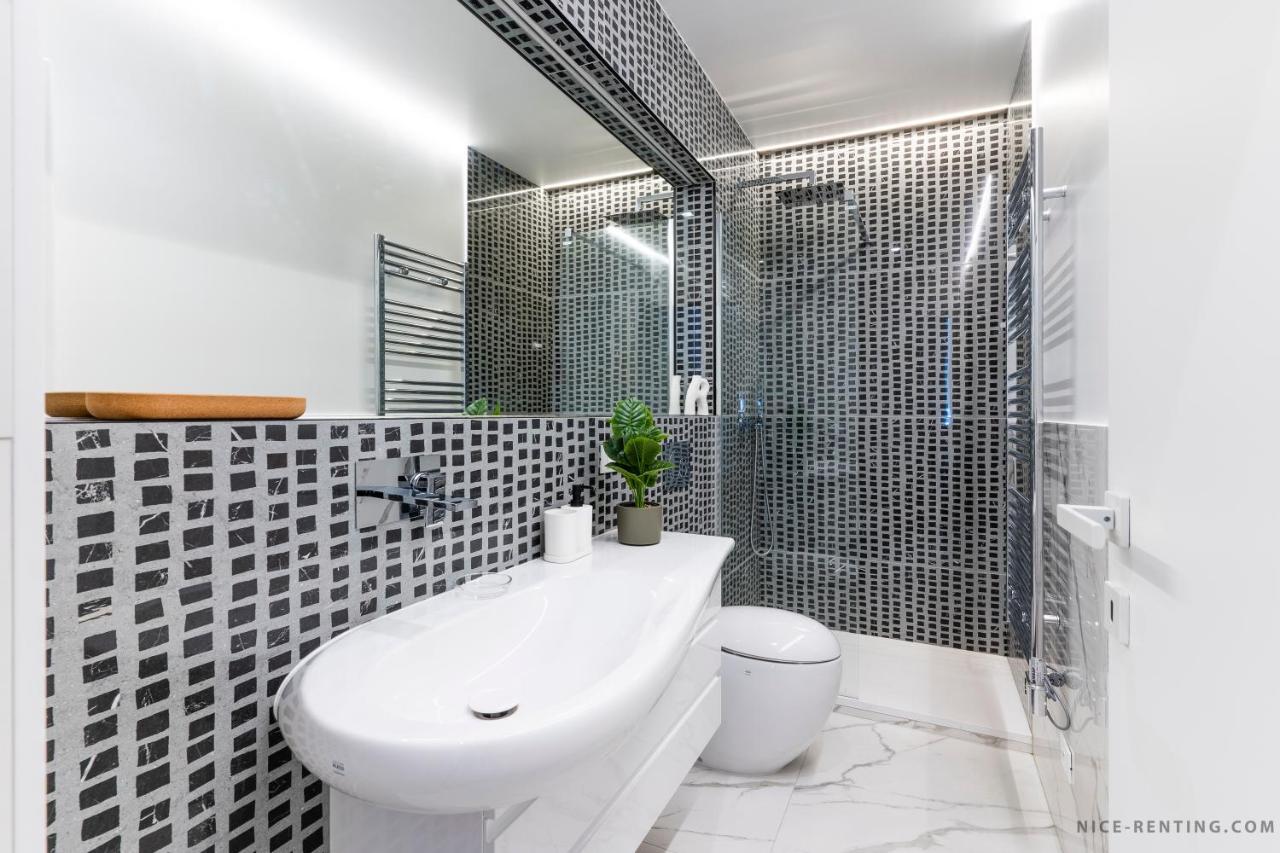 Nice Renting - Bavastro - Luxurious Loft - 2 Bedroom - Ac - Balcony - Trendy Neighborhood Buitenkant foto